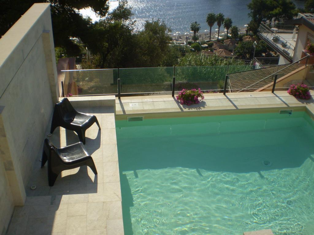202 Luxury Pool Isola Bella Βίλα Ταορμίνα Δωμάτιο φωτογραφία