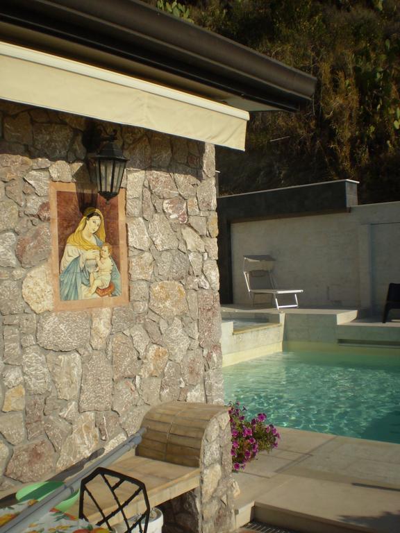 202 Luxury Pool Isola Bella Βίλα Ταορμίνα Δωμάτιο φωτογραφία